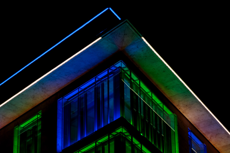 Bankhaus Metzler - Architektonisches Lichtkunstwerk