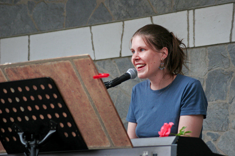 Sara Bernhardt auf der Matrax-Bühne
