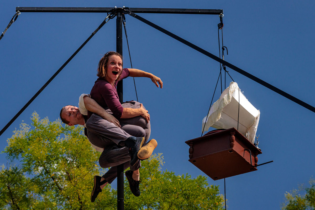 Strassentheaterfestival Till the Sky Hanau 2025 Grammophon - Kira & Anders