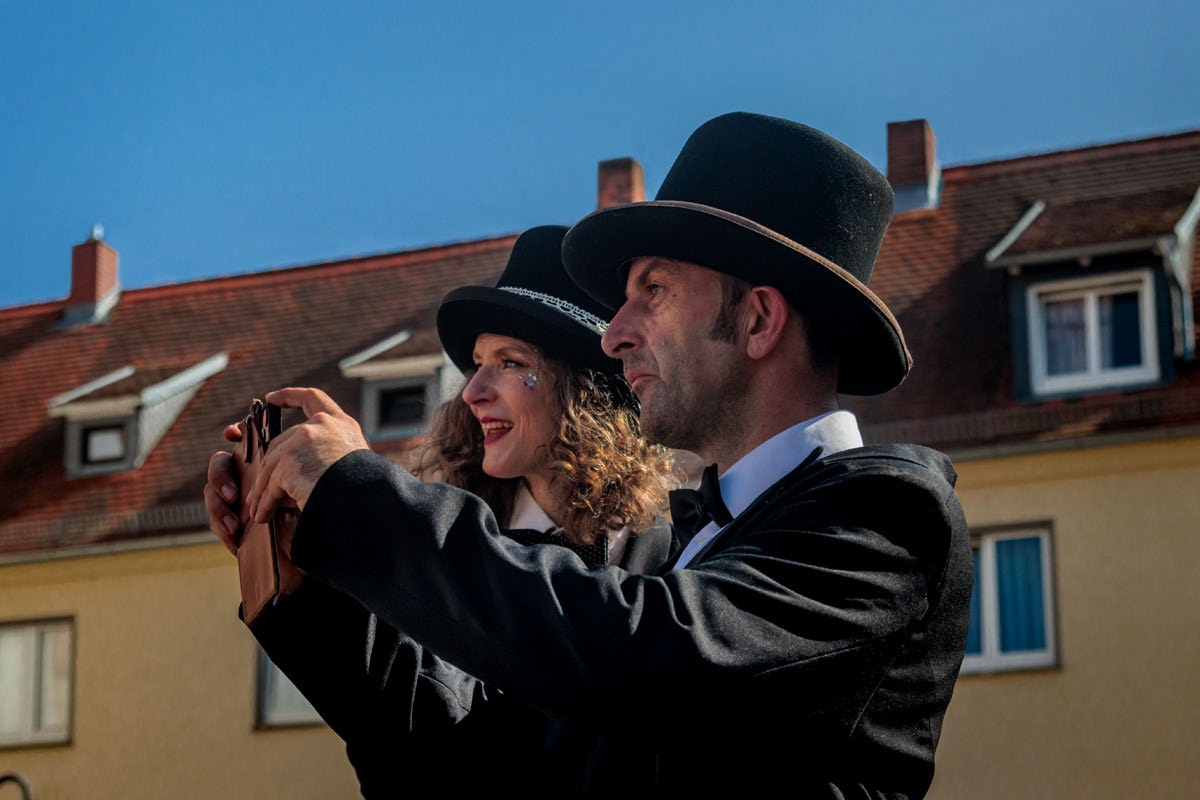 Strassentheaterfestival Till the Sky Hanau 2025 - Walk Act - Cirque Artikuss