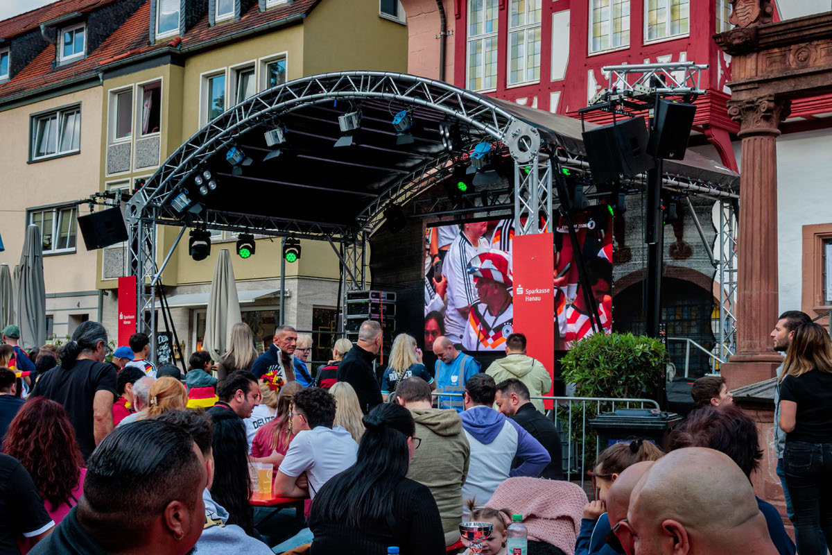 Lamboyfest HU 2026 Tanz - Fußballübertragung